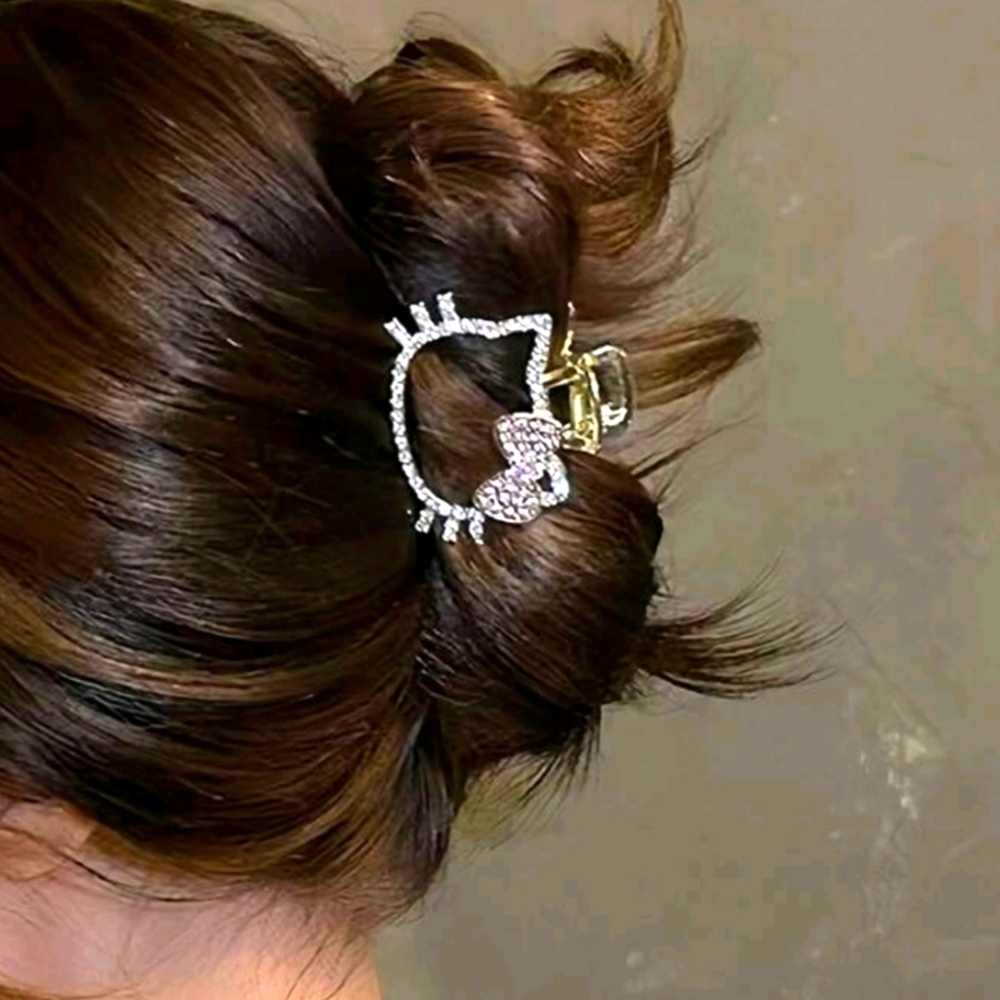 Hello Kitty Rhinestone Hair Clip - Picture 2 of 2